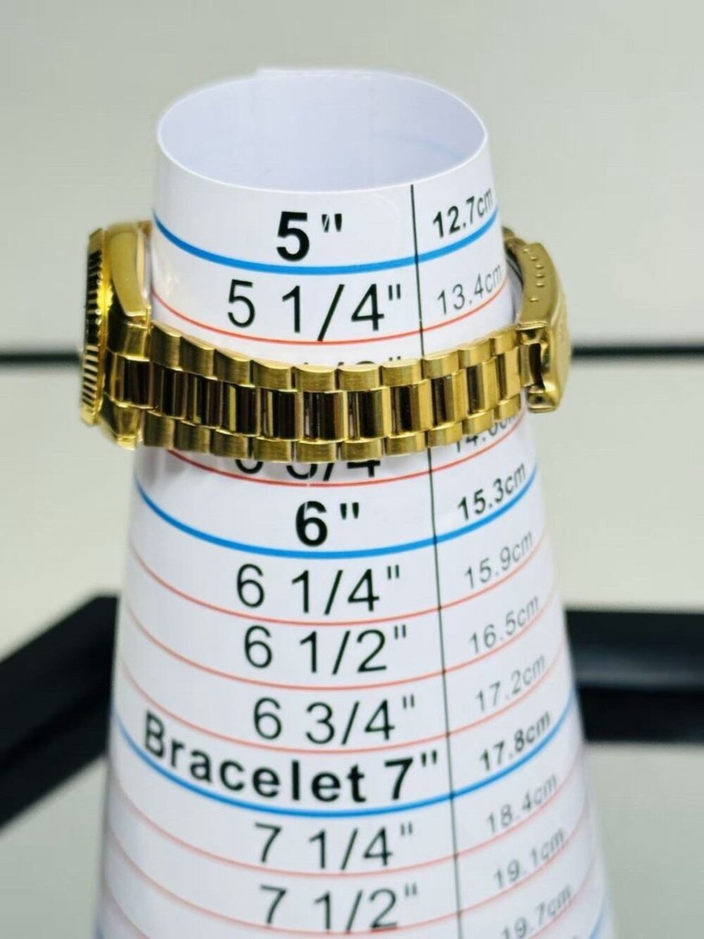 Seiko Ladies Coin Bezel Watch Gold Tone Gold Dial Day Date New Battery - Picture 5 of 7
